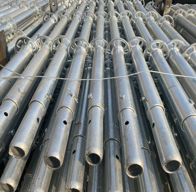 為什么盤(pán)扣腳手架比扣件式鋼管腳手架貴了2倍？ (圖2)